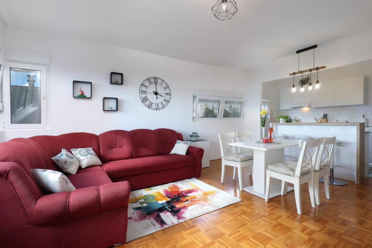 Apartment Leon - Sea View Рийека Екстериор снимка